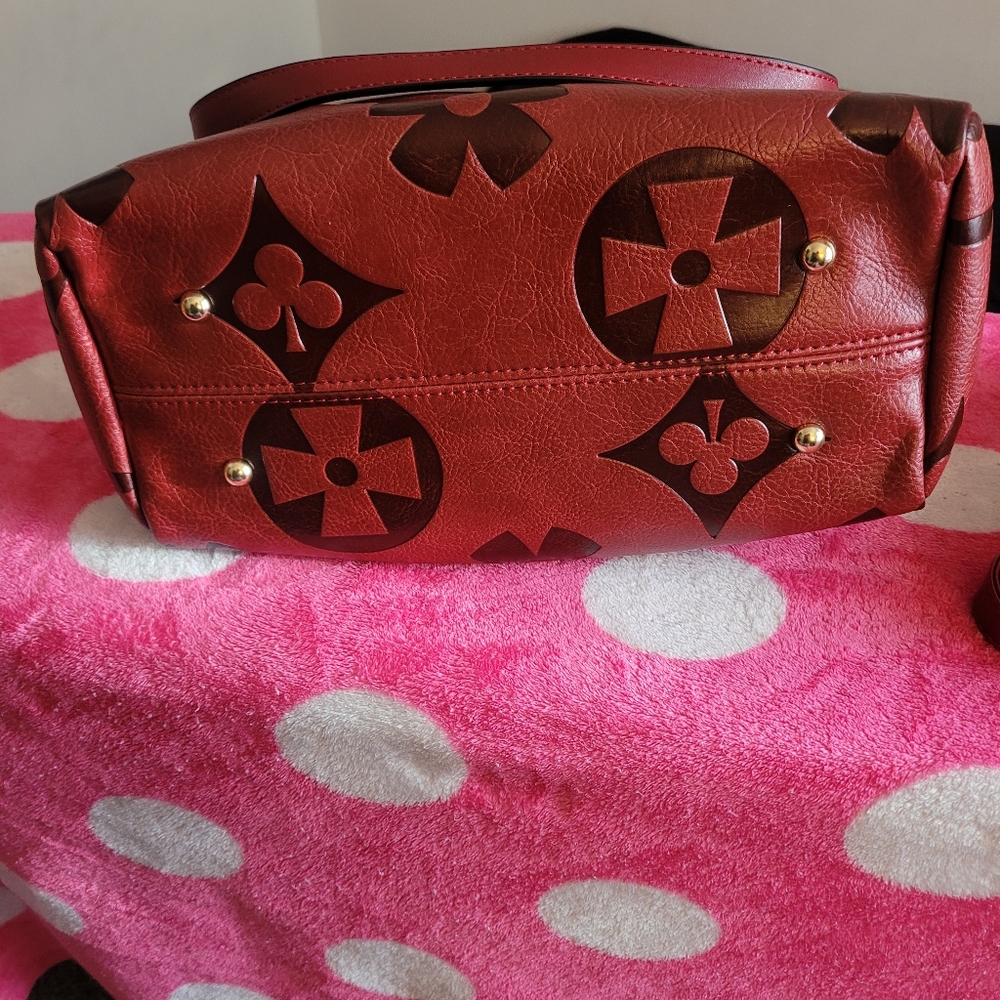 Like New Floral Embossed Tote Set - Picture 2 of 5